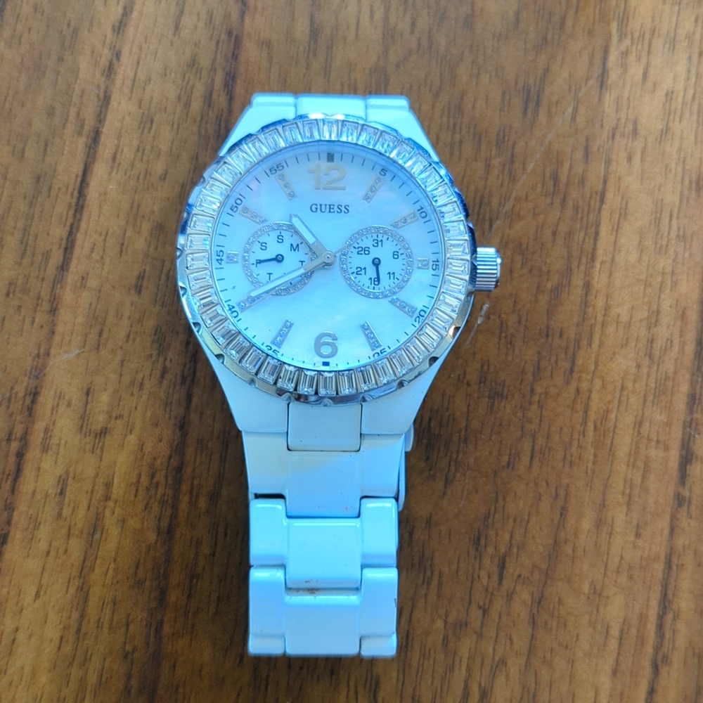 Guess Wristwatch MOP